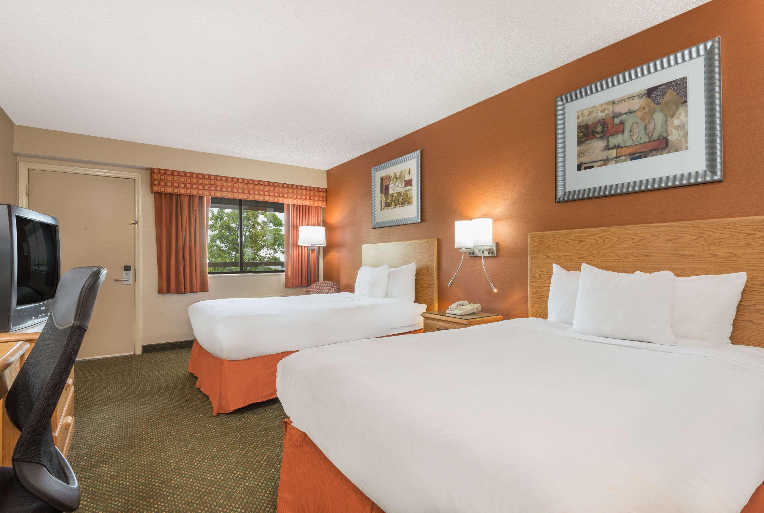 Days Inn By Wyndham Columbus Fairgrounds Bagian luar foto