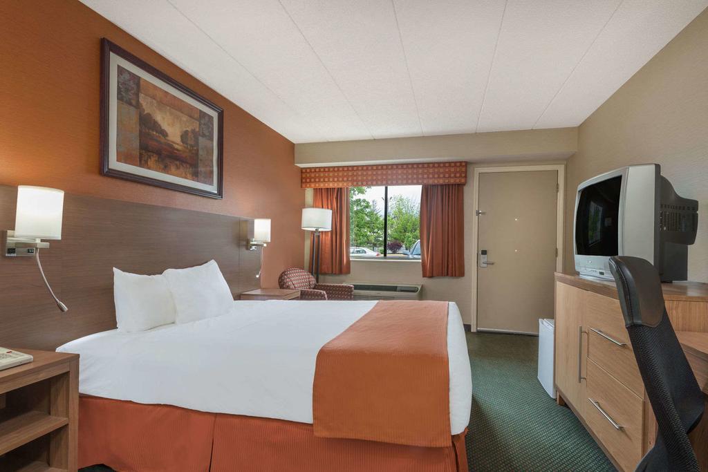 Days Inn By Wyndham Columbus Fairgrounds Bagian luar foto